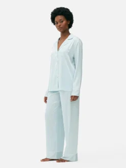 Satynowa piżama z długim rękawem