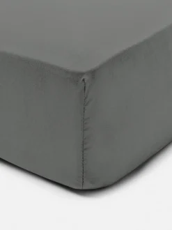 Satynowe prześcieradło z gumką na łóżko jednoosobowe