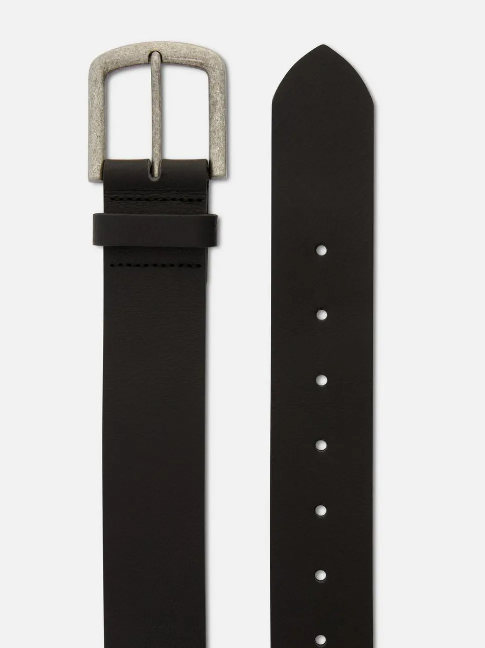 Skórzany pasek z kwadratową klamrą