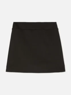 Spódnico-szorty z rozcięciem u dołu