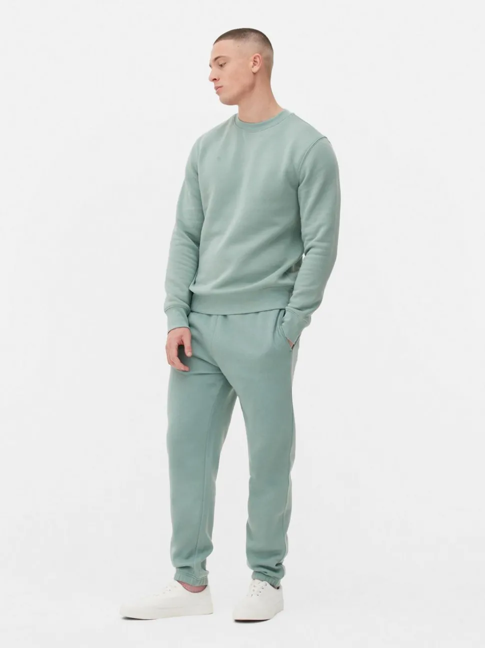 Spodnie dresowe z mankietami