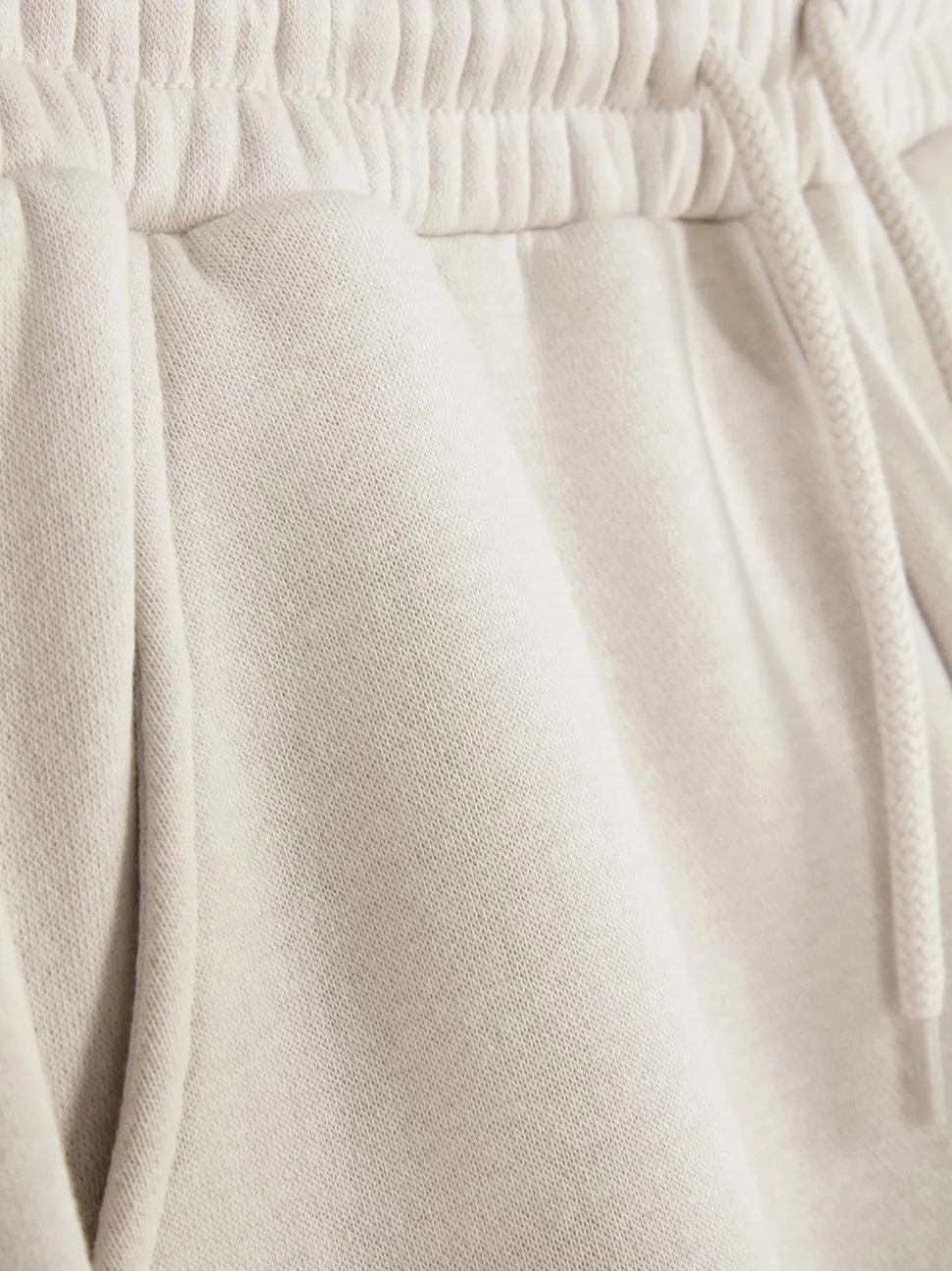 Spodnie dresowe z szerokimi nogawkami