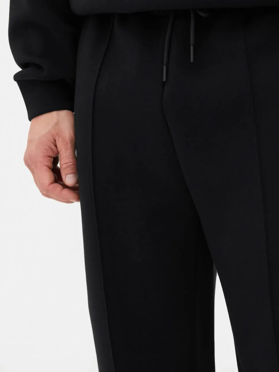 Spodnie dresowe z zaszewkami Kem