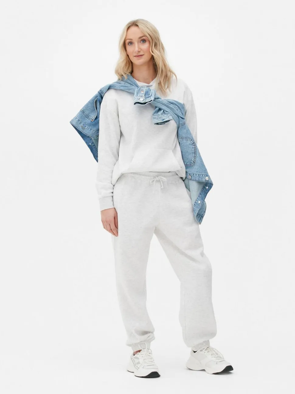 Spodnie dresowe ze ściągaczami