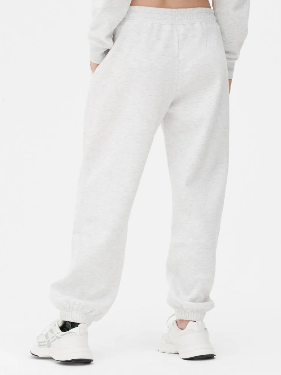 Spodnie dresowe ze ściągaczami