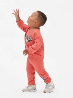 Spodnie dresowe ze sznurkiem w pasie i ściąganymi nogawkami