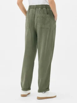 Spodnie dresowe ze sznurkiem w pasie