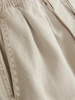 Spodnie dresowe ze sznurkiem w pasie