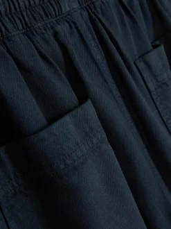 Spodnie dresowe ze sznurkiem w pasie