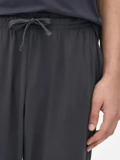 Spodnie od piżamy ze sznurkiem ściągającym