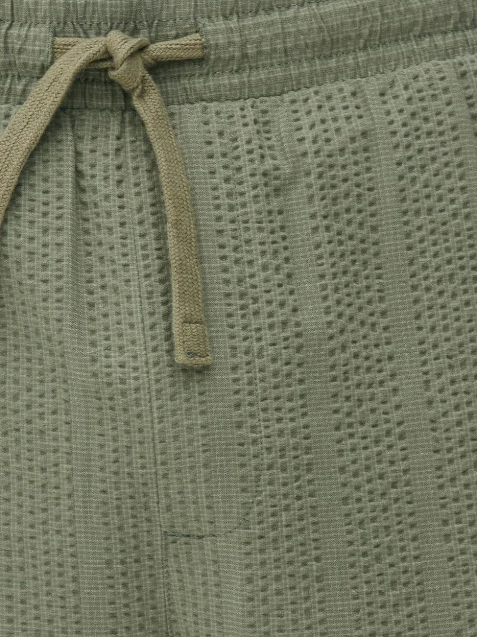 Spodnie w paski z tkaniny seersucker