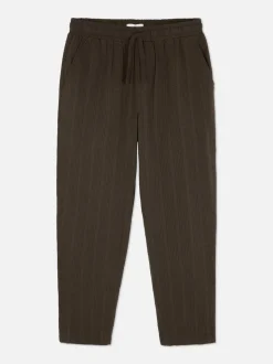 Spodnie w paski z tkaniny seersucker