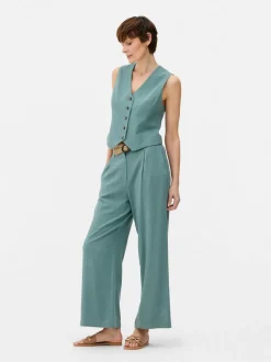 Spodnie z paskiem i prostą nogawką