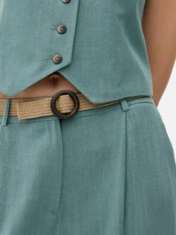 Spodnie z paskiem i prostą nogawką