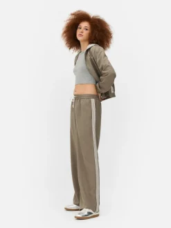 Sportowe spodnie dresowe ze sznurkiem