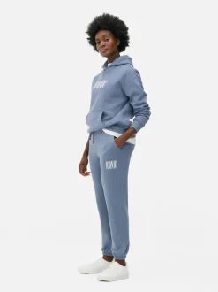 Sportowe spodnie dresowe ściągane sznurkiem