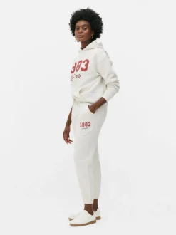 Sportowe spodnie dresowe ściągane sznurkiem