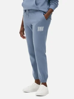 Sportowe spodnie dresowe ściągane sznurkiem