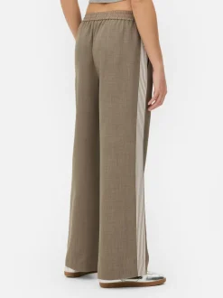 Sportowe spodnie dresowe ze sznurkiem