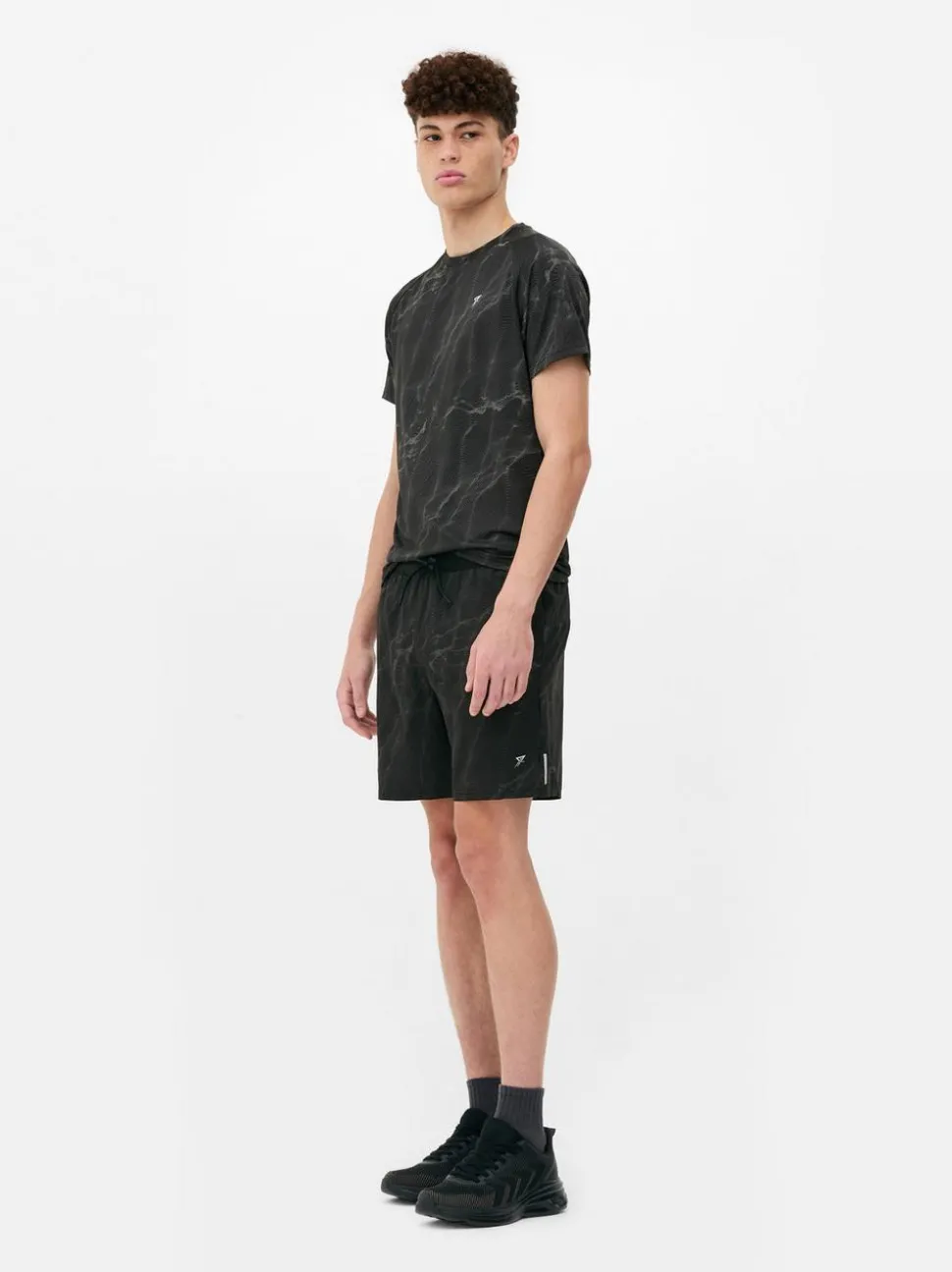 Sportowe szorty do biegania z efektem ombré