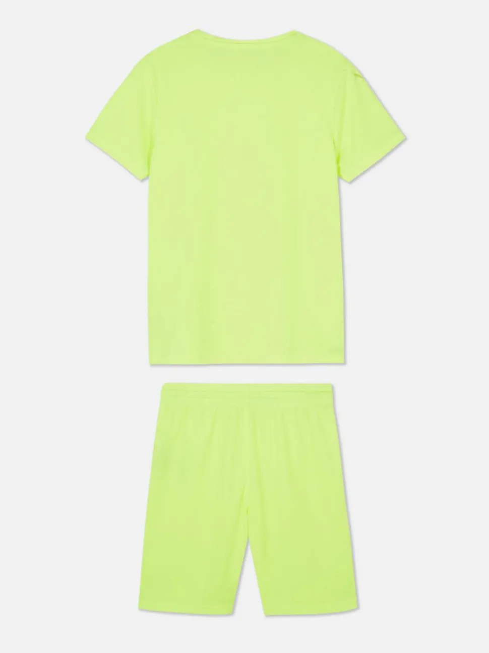 Sportowy komplet z topem i szortami