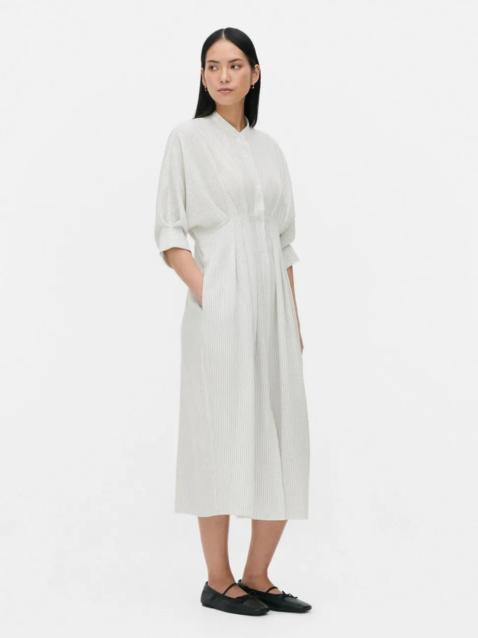 Sukienka koszulowa midi The Edit