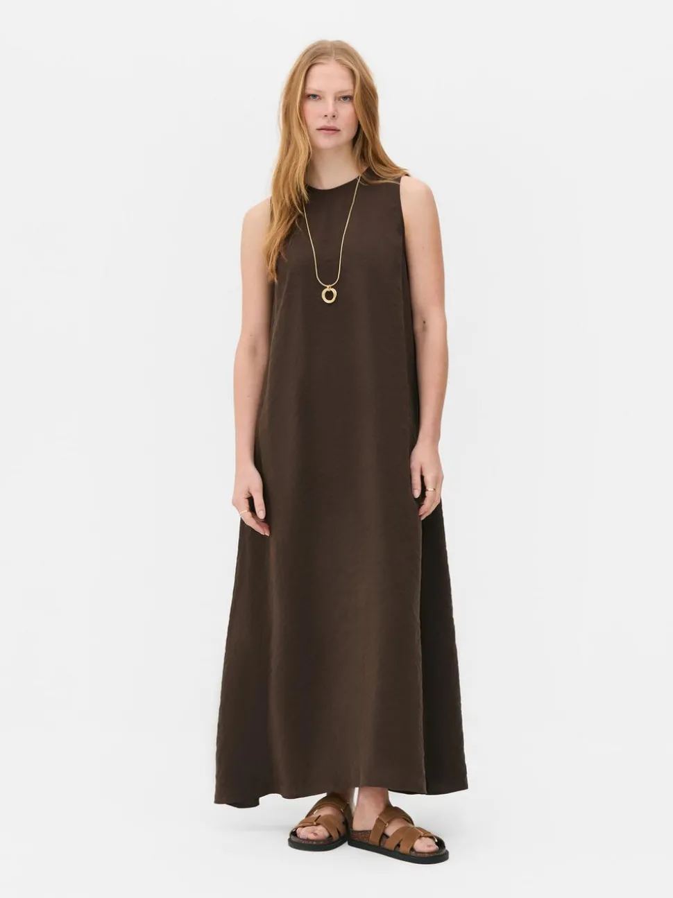 Sukienka midi bez rękawów The Edit