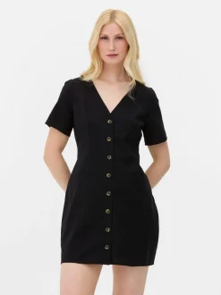 Sukienka mini z zapięciem na guziki