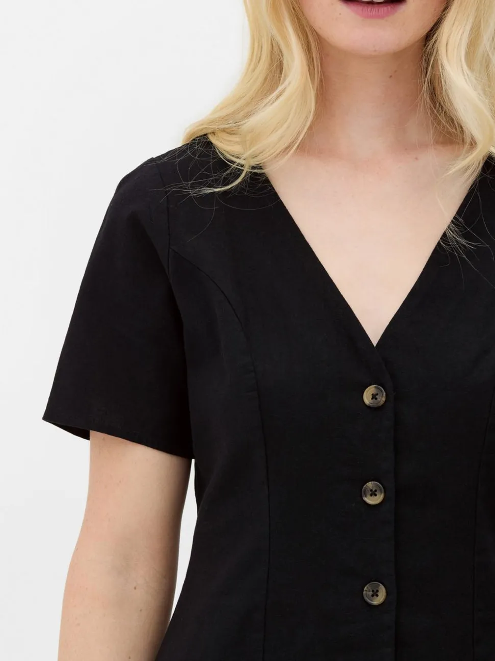 Sukienka mini z zapięciem na guziki