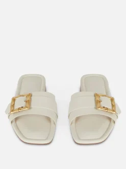 Szerokie sandały z klamrą bez pięty Paula Echevarría