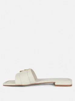 Szerokie sandały z klamrą bez pięty Paula Echevarría