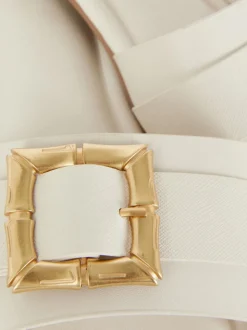 Szerokie sandały z klamrą bez pięty Paula Echevarría