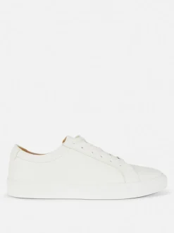 Sznurowane buty sportowe z niską cholewką