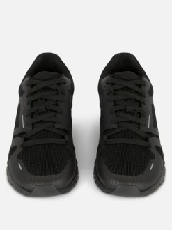 Sznurowane buty sportowe na siłownię