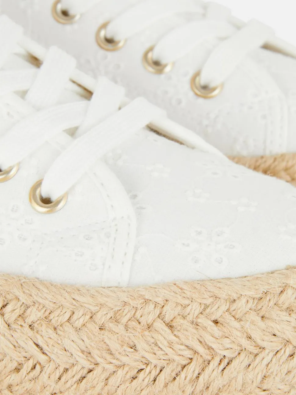 Sznurowane espadryle z juty