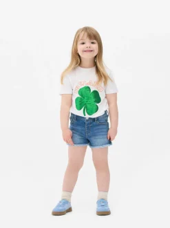 Szorty jeansowe z postrzępionym wykończeniem nogawek