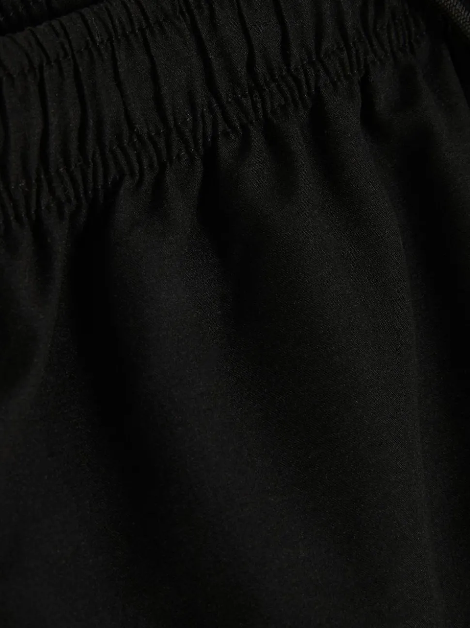 Szorty kąpielowe ze sznurkiem ściągającym