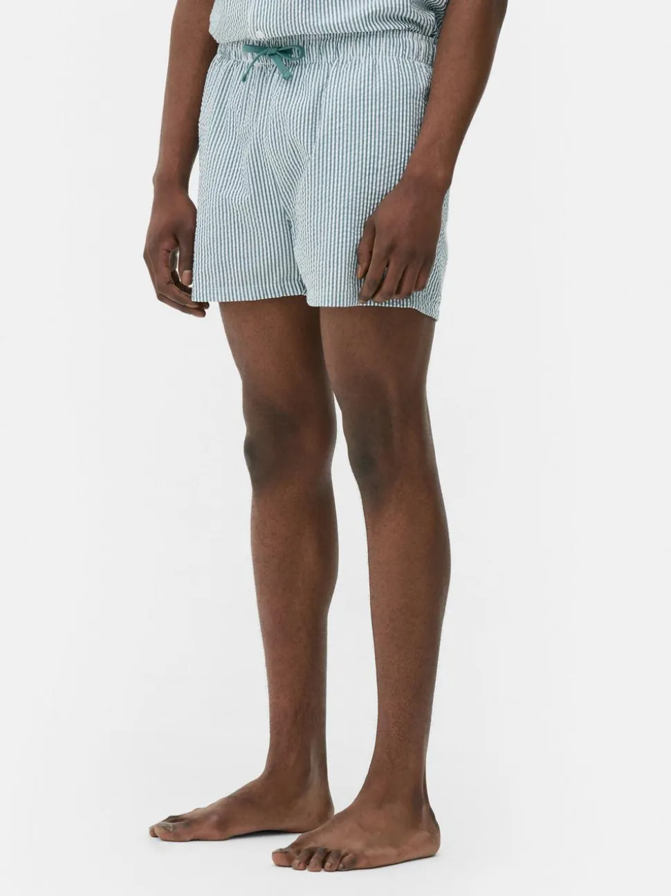 Szorty od piżamy w paski z tkaniny seersucker