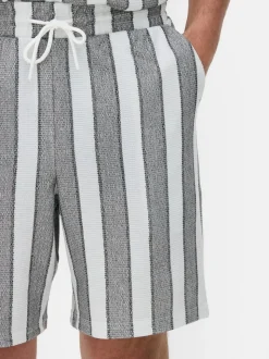 Szorty w paski ze sznurkiem w talii