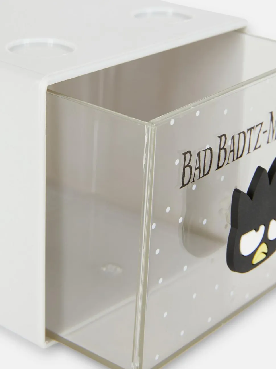 Szufladki z motywami Hello Kitty i przyjaciół