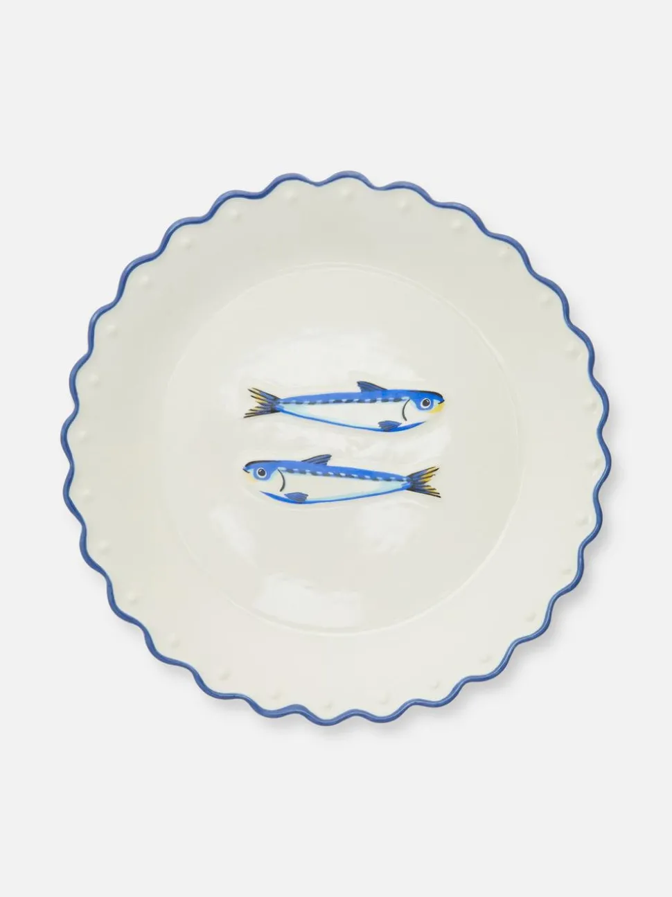 Talerz z pofalowaną krawędzią i motywem sardynek