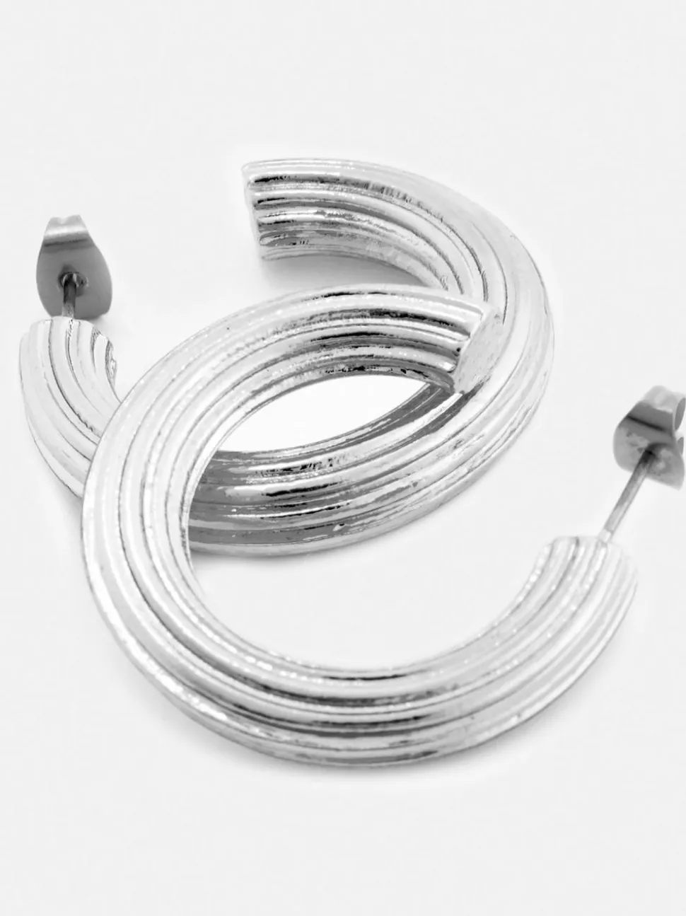 Teksturowane kolczyki koła