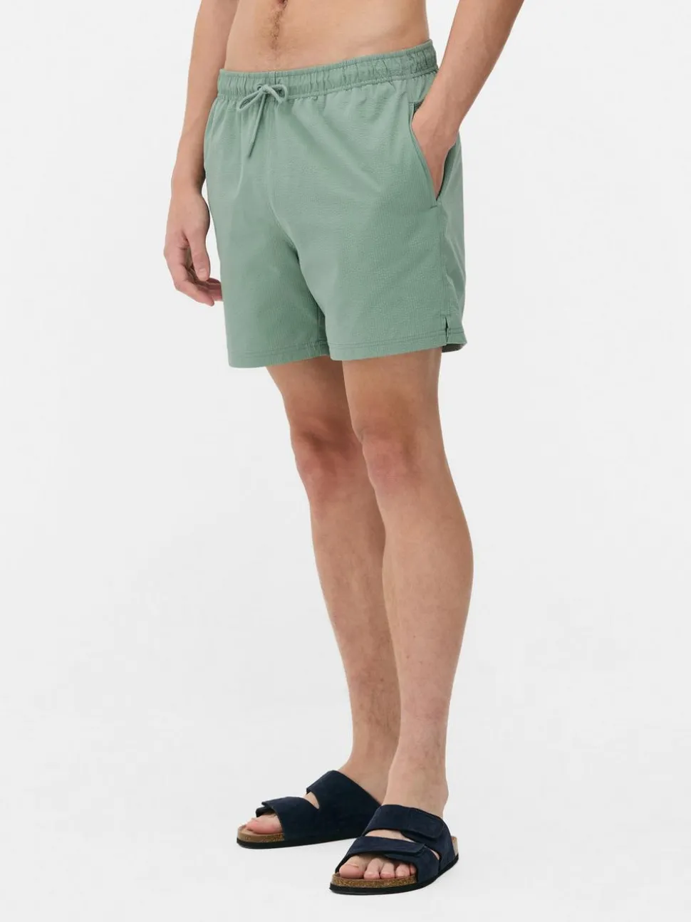 Teksturowane szorty kąpielowe ściągane sznurkiem