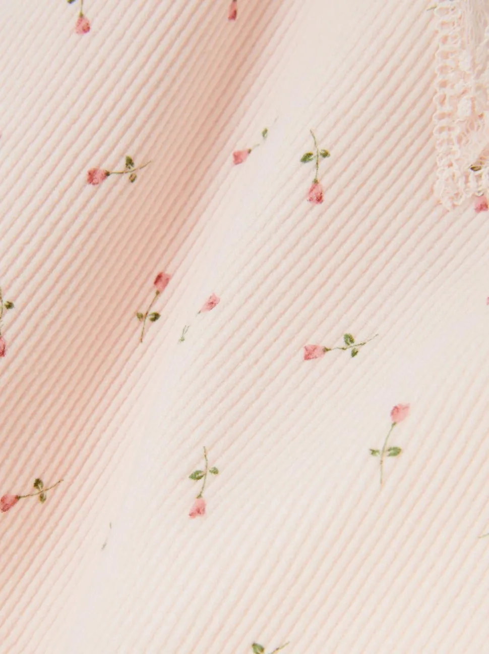 Top na ramiączkach z koronkowym obszyciem