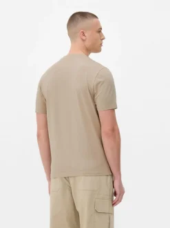 T-shirt o kroju slim fit w jednolitym kolorze