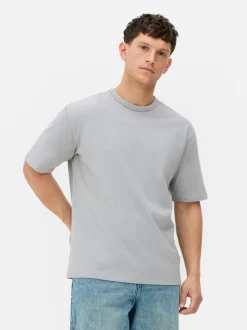 T-shirt o luźnym kroju