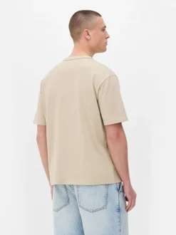 T-shirt o luźnym kroju