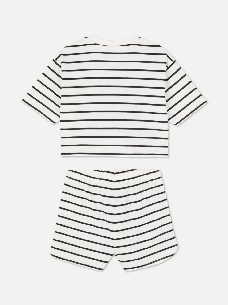 T-shirt o pudełkowym kroju i szorty w paski