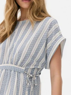 Warstwowa sukienka mini z falbaną