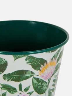 Wisząca metalowa doniczka ze wzorem w kwiaty